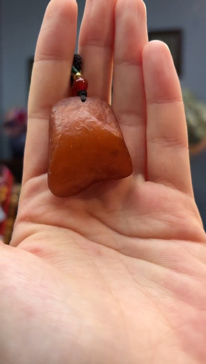 琥珀颈饰未镶嵌吊坠