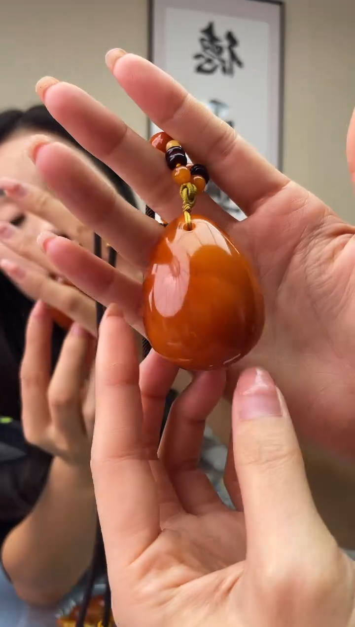 琥珀未镶嵌珠宝奇石T033假一罚十，多样性发一件