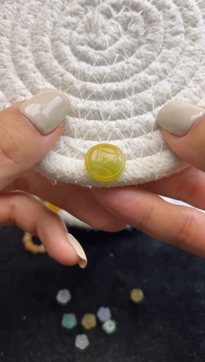 未镶嵌定制翡翠 黄加绿铜钱980