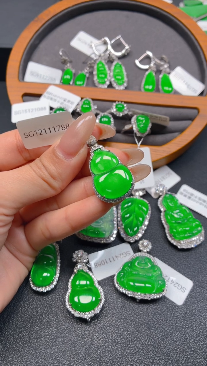 吊坠(不含链)银S925镶嵌翡翠1