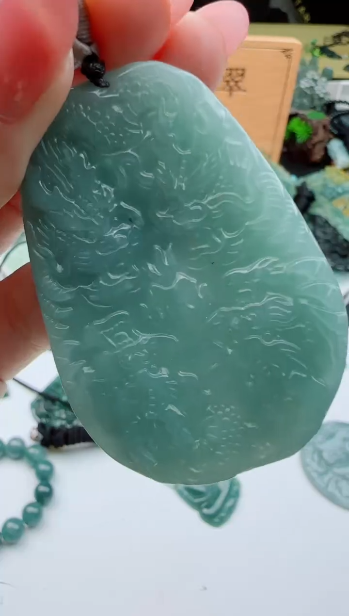 【闪购商品】翡翠颈饰未镶嵌11111111111