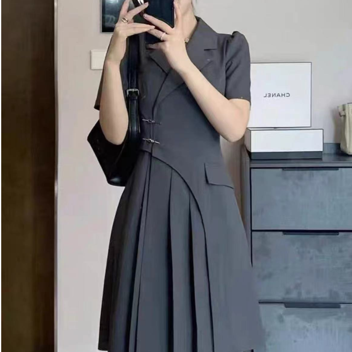 335 西装百褶连衣裙女巨显瘦遮肉高级感遮肚气质西服裙子夏