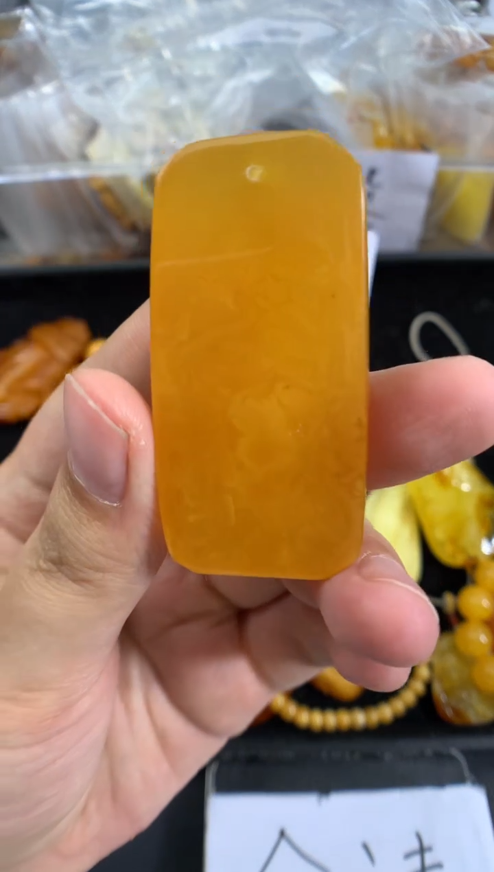 蜜蜡未镶嵌珠宝奇石1