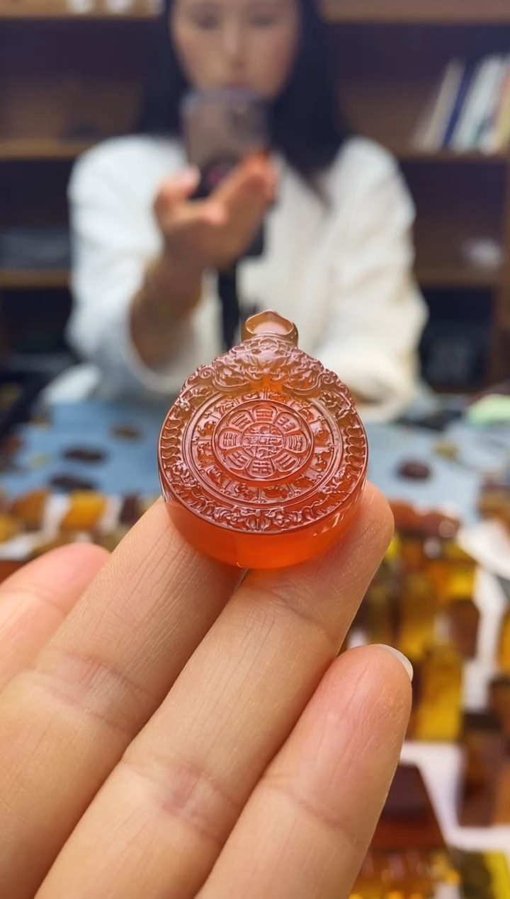 琥珀颈饰未镶嵌SN85-27（九宫八卦）