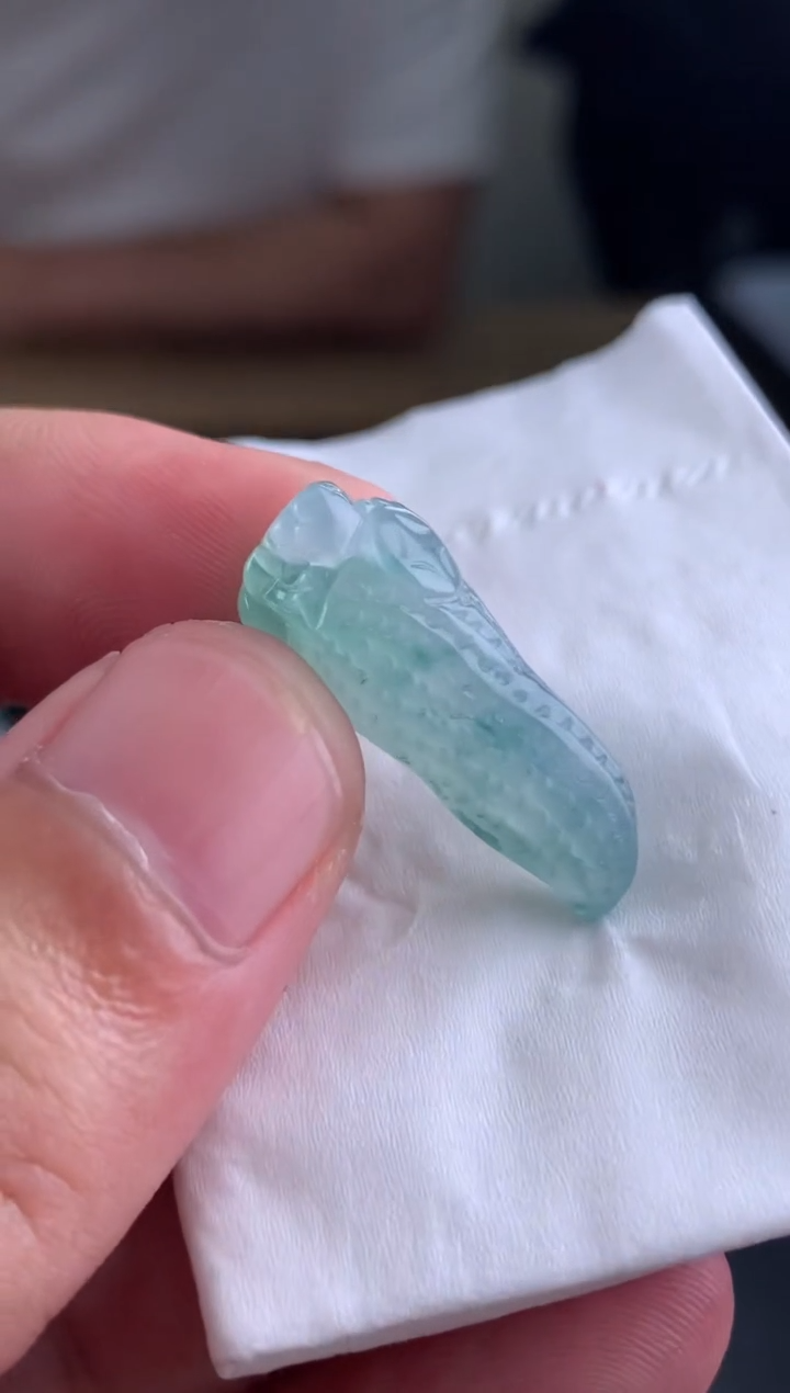 【闪购商品】定制翡翠未镶嵌翡翠