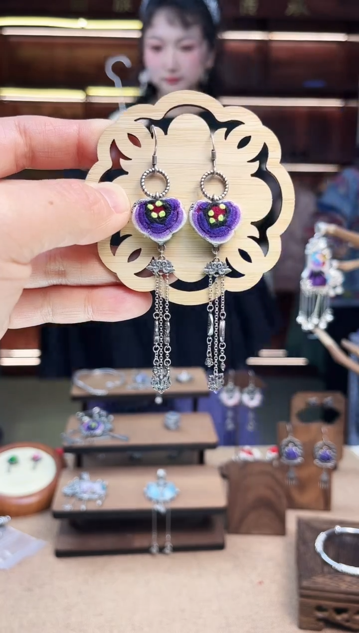 【闪购商品】织绣1987黔东南苗族刺绣