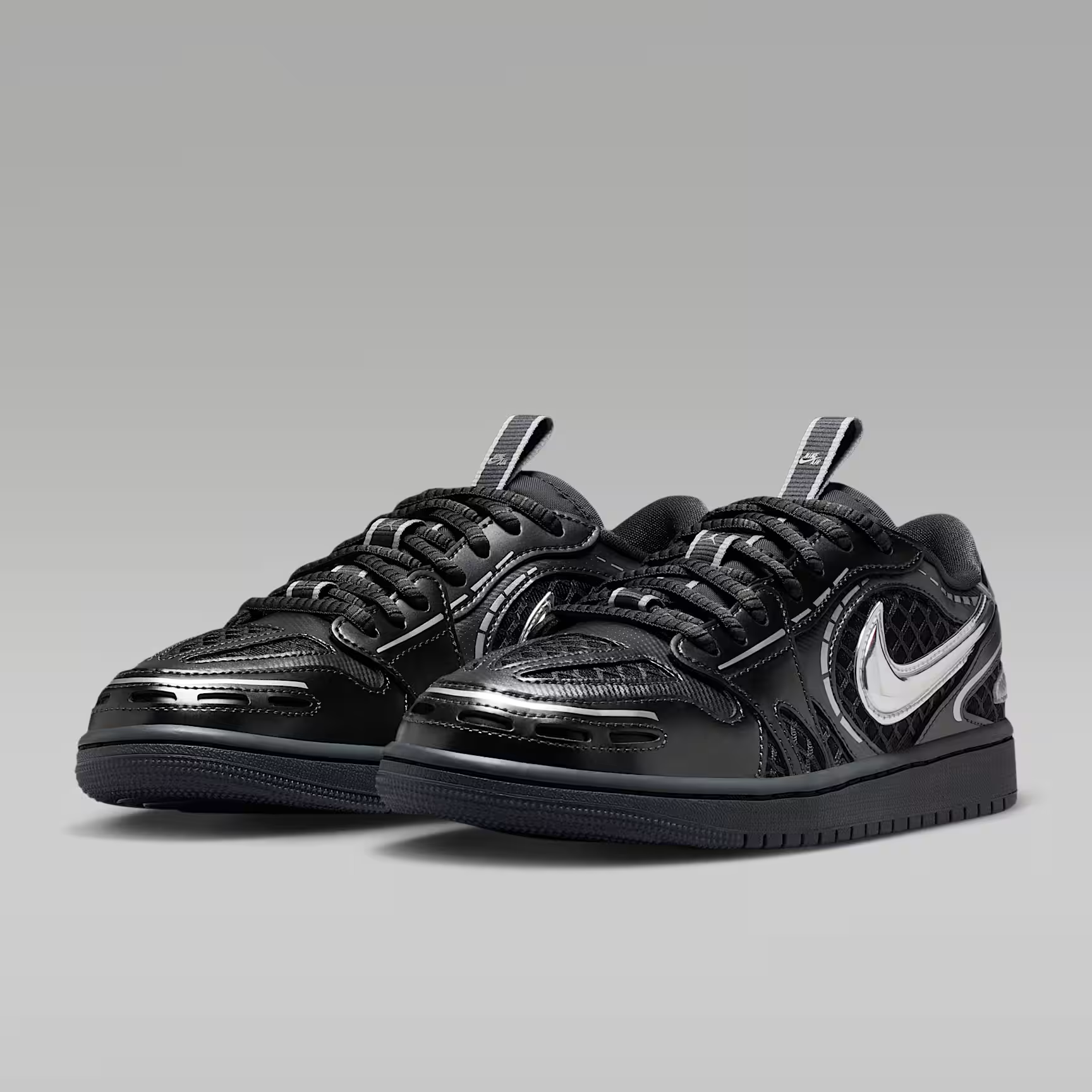 耐克/NIKE女子黑色AJ1经典百搭运动休闲低帮板鞋 HQ2186001