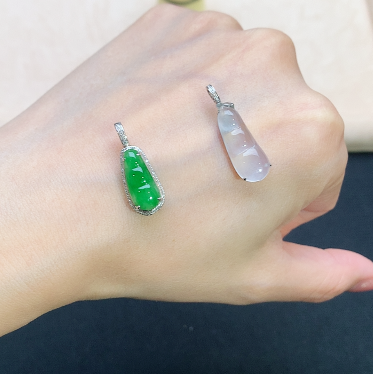 翡翠18K金吊坠-J43-5570·-多样性发其一