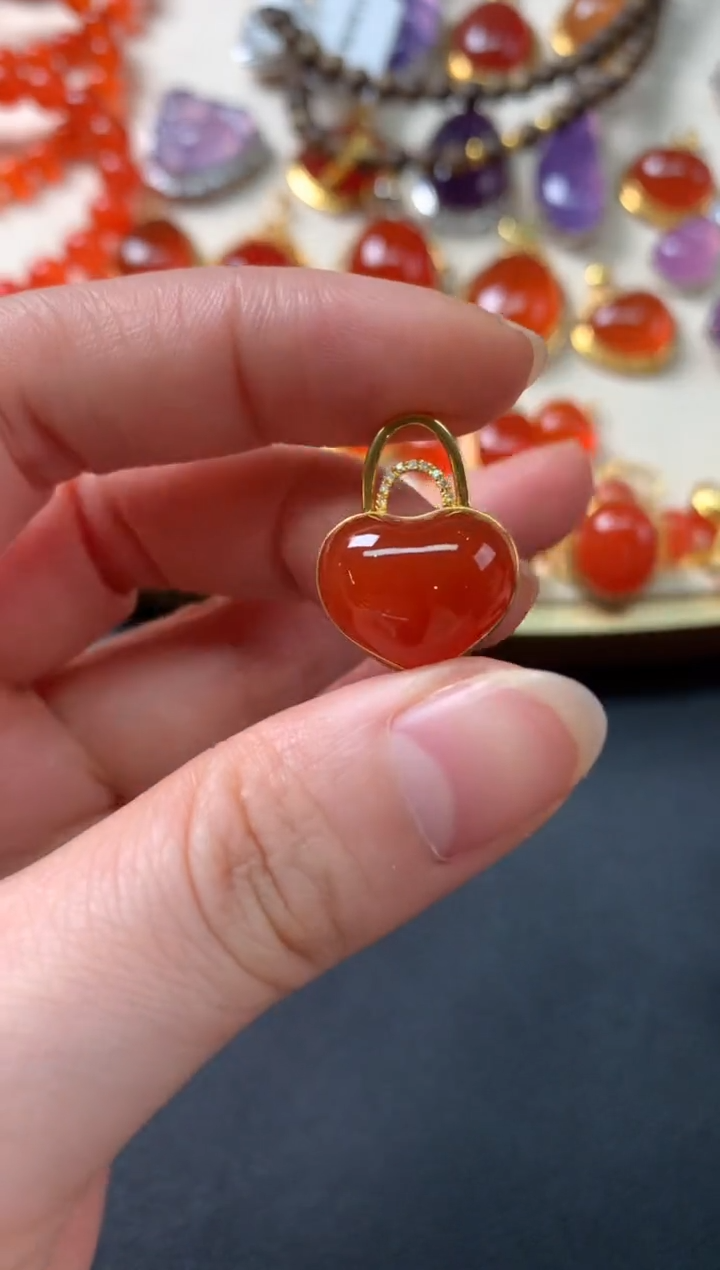 【闪购商品】南红玛瑙吊坠18K金镶嵌Z310|2380