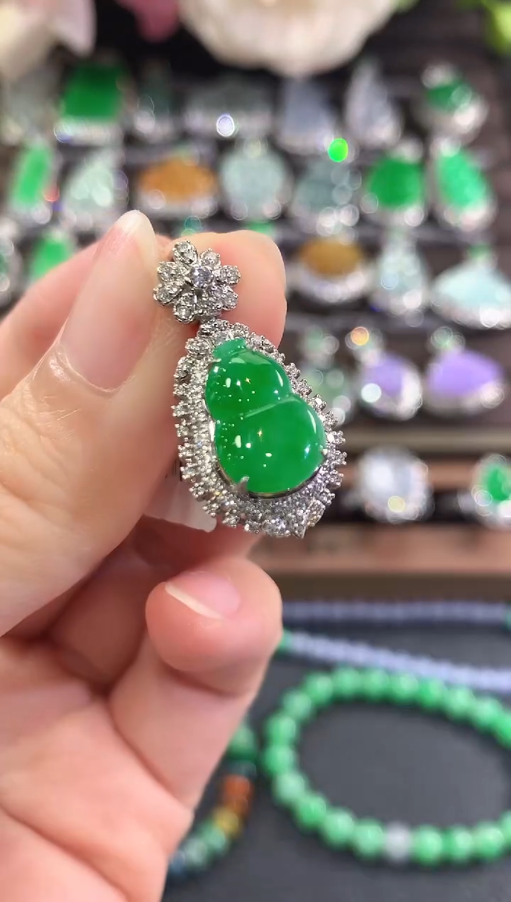 吊坠(不含链)18K金镶嵌翡翠d77 多样性一件发货