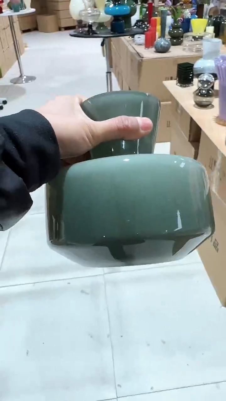 【闪购商品】玻璃绿色扁瓶