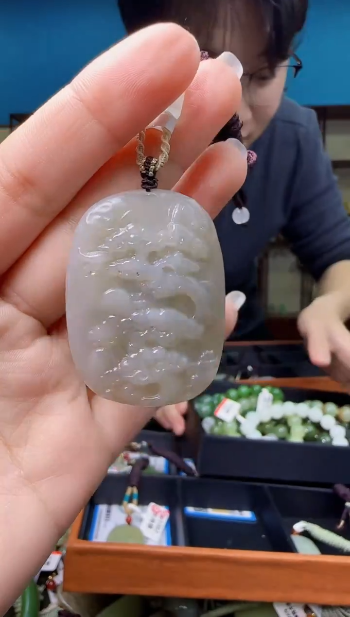 颈饰未镶嵌和田玉1