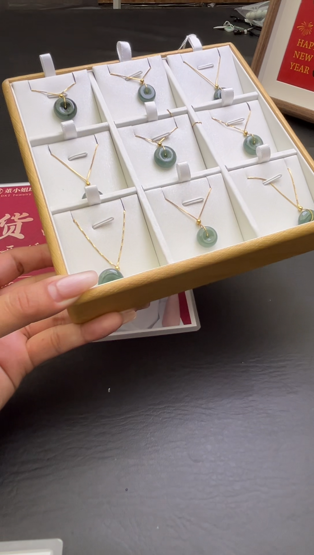 【闪购商品】翡翠吊坠(赠链)未镶嵌K7 多样性发一件/