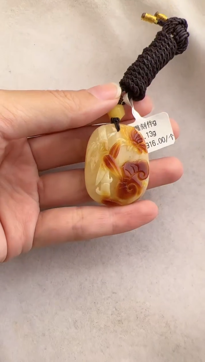 【闪购商品】琥珀裸石未镶嵌10118258-吊坠