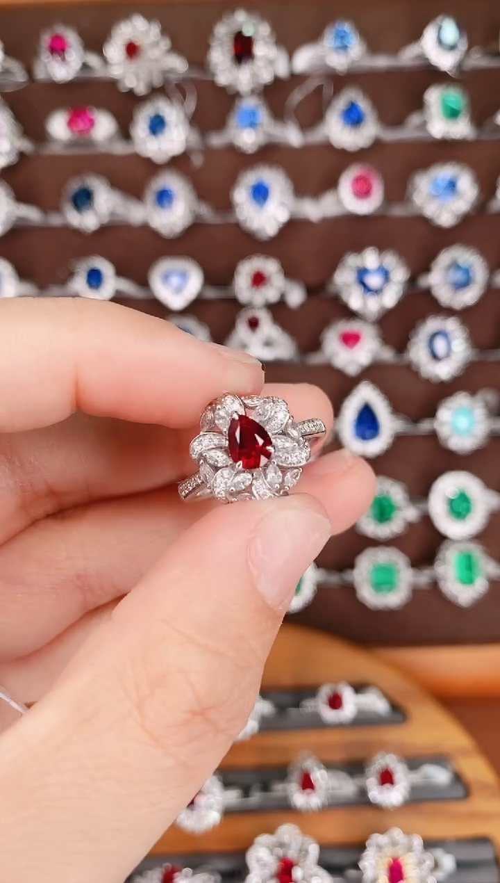 【闪购商品】红宝石18K金戒指18K金镶嵌0.93克拉