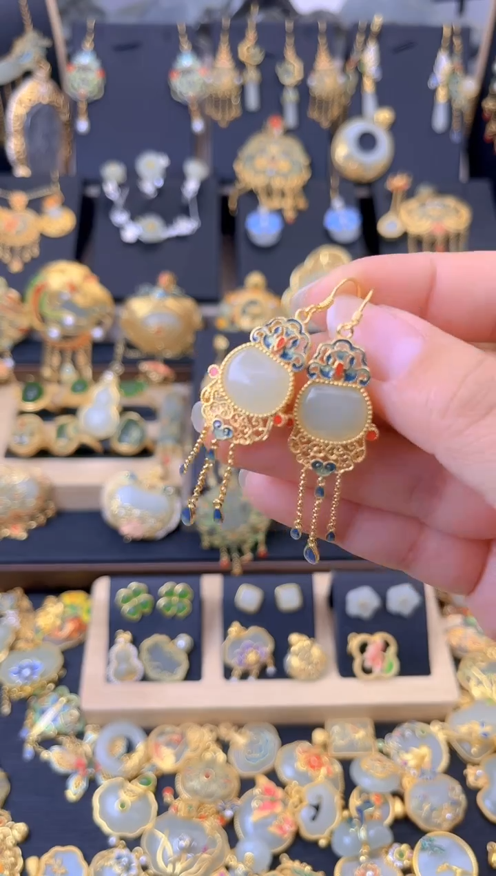 【闪购商品】和田玉耳坠银S925镀金镶嵌如意流苏耳坠