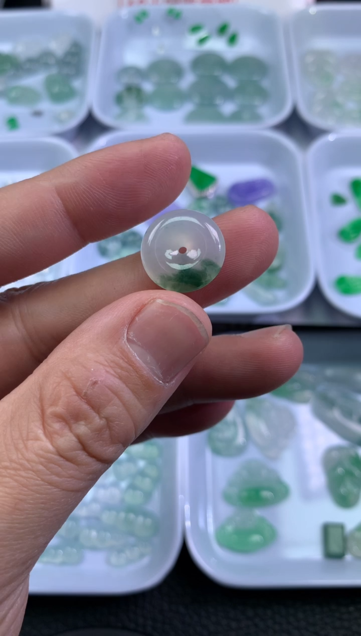 【闪购商品】定制翡翠未镶嵌平安扣16.5-4.4