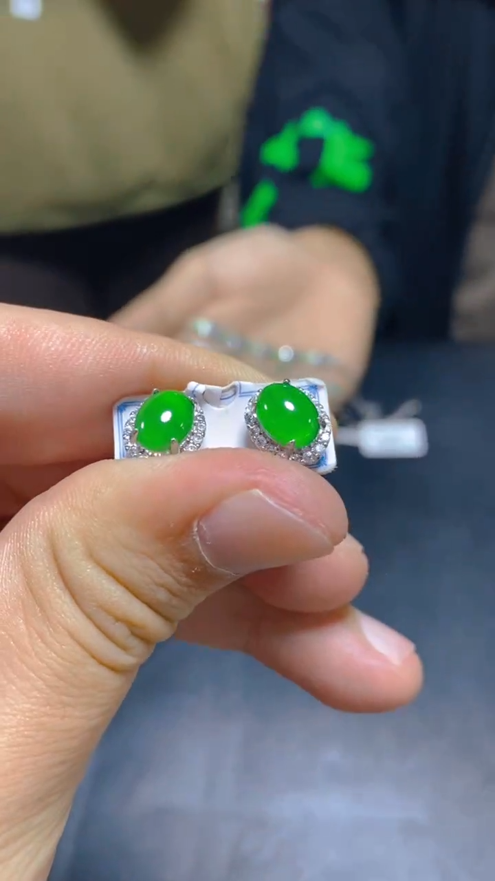 【闪购商品】翡翠耳饰未镶嵌0162095026多样性发一