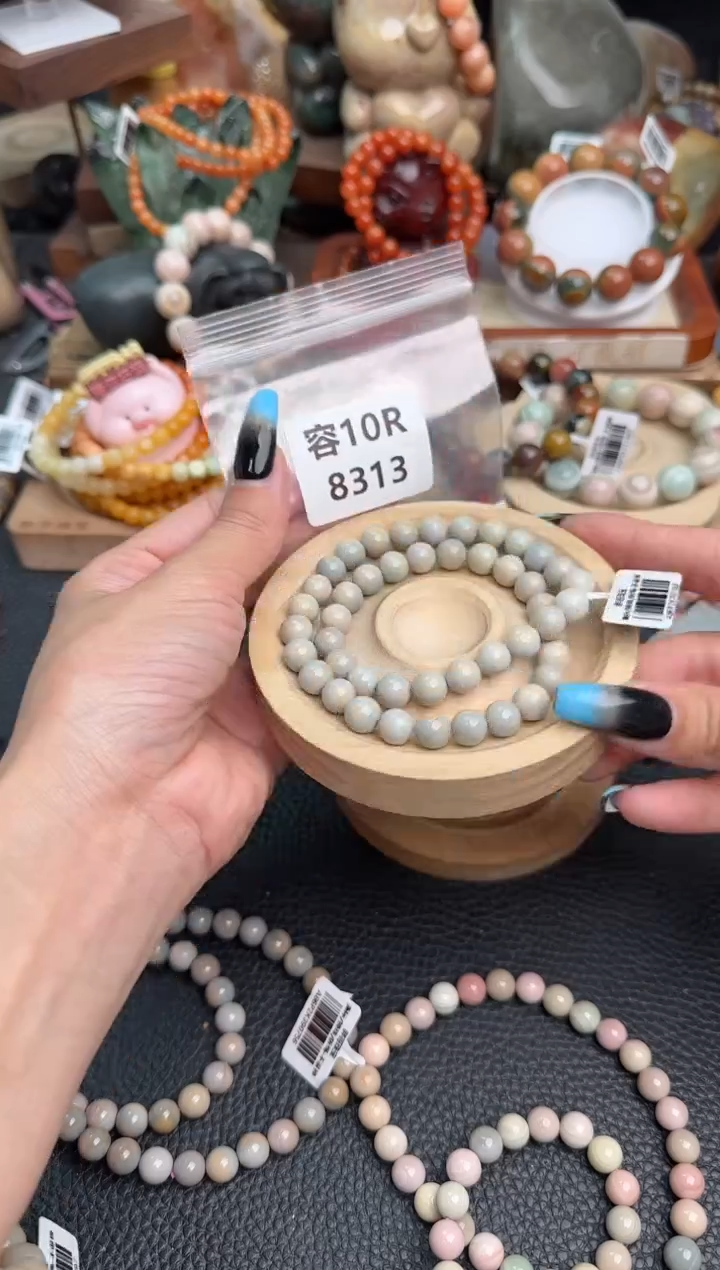 【闪购商品】石英质玉手链未镶嵌10R8313