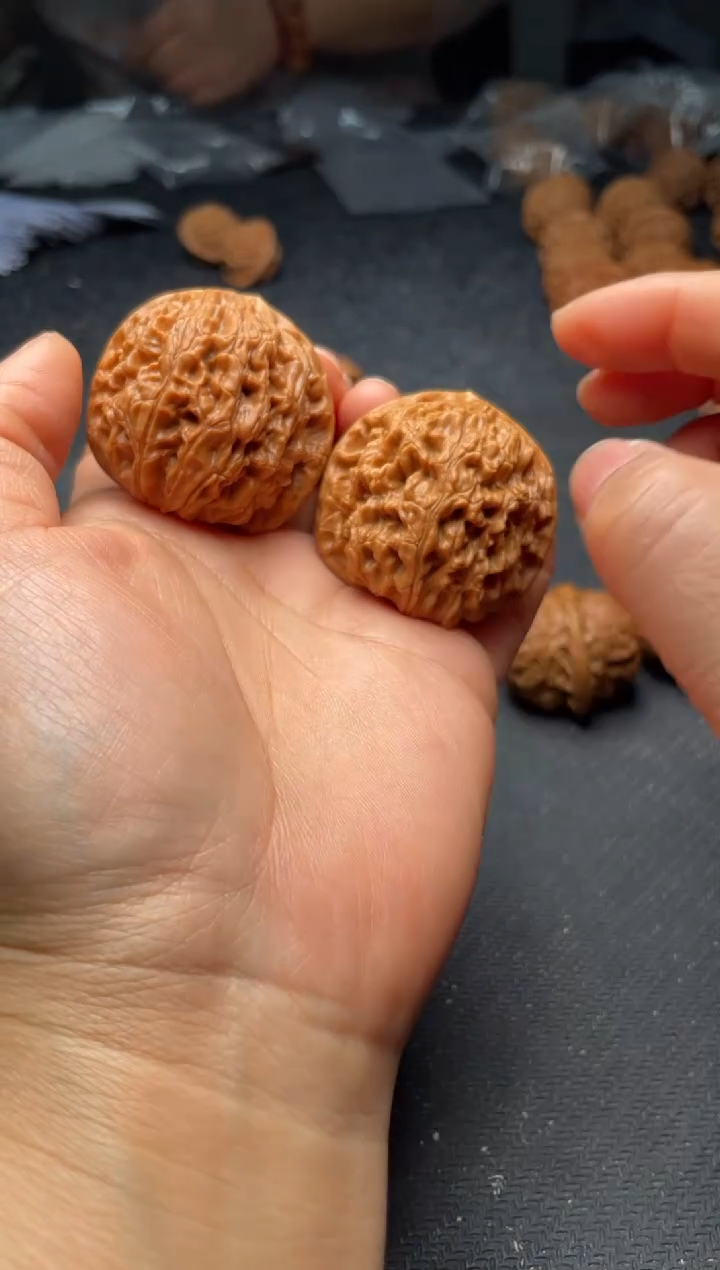 把件文玩核桃w98  水龙纹 41尺