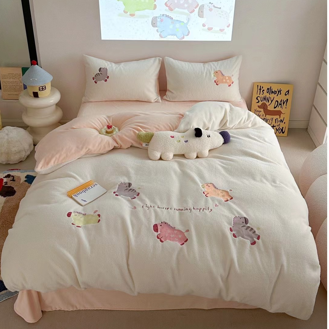 左柚家丨小马驹  卡通女孩男童刺绣保暖羊毛绒被套牛奶绒四件套
