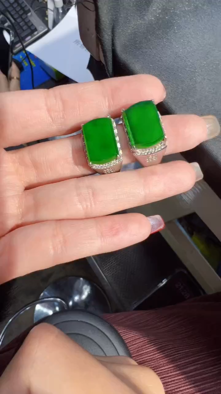 【闪购商品】定制翡翠未镶嵌戒指商品多样性发货1