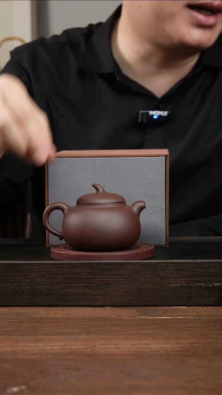 茶杯紫砂f***4紫泥矮茄瓜     180CC  