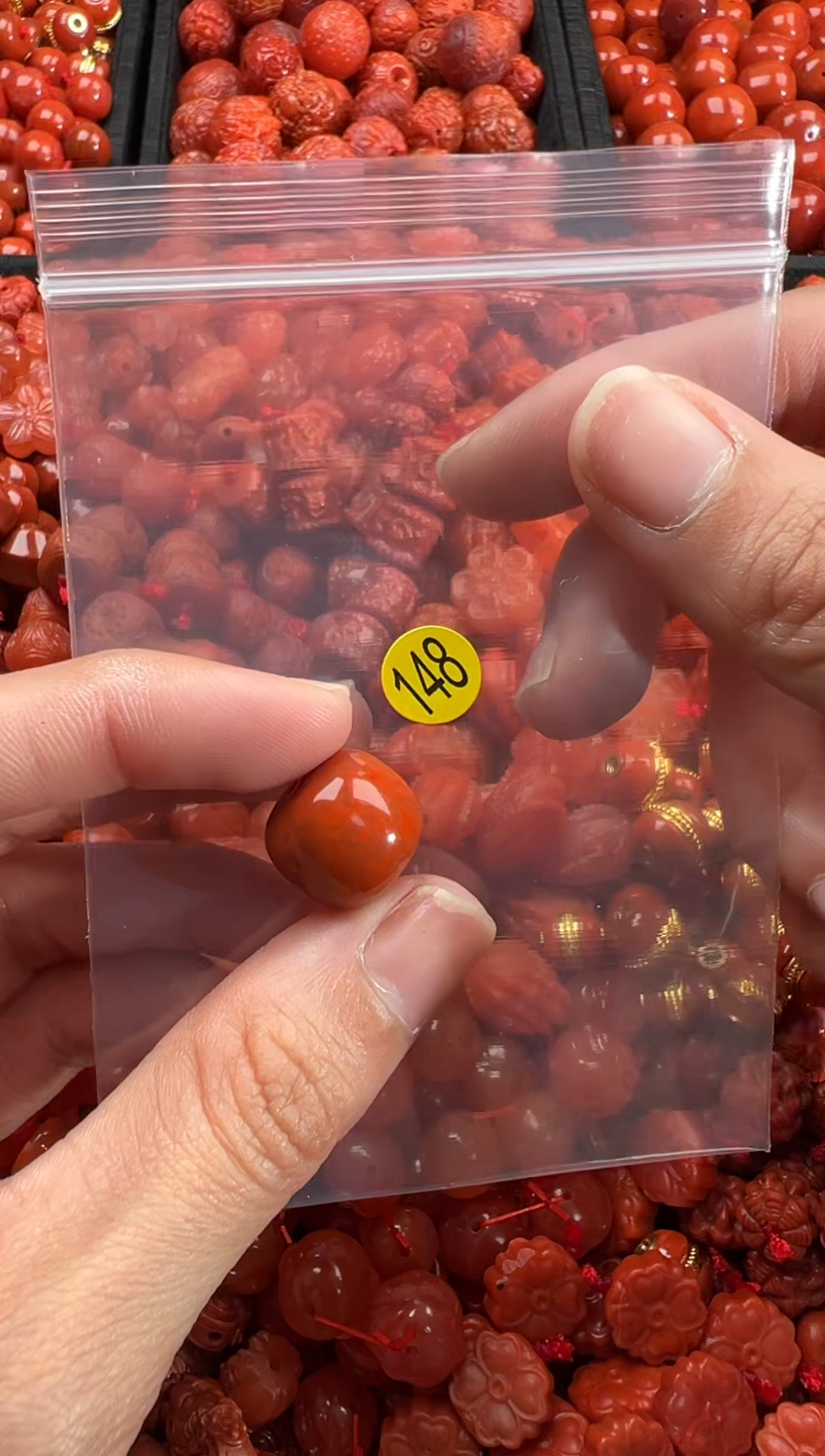 南红玛瑙未镶嵌颈饰4