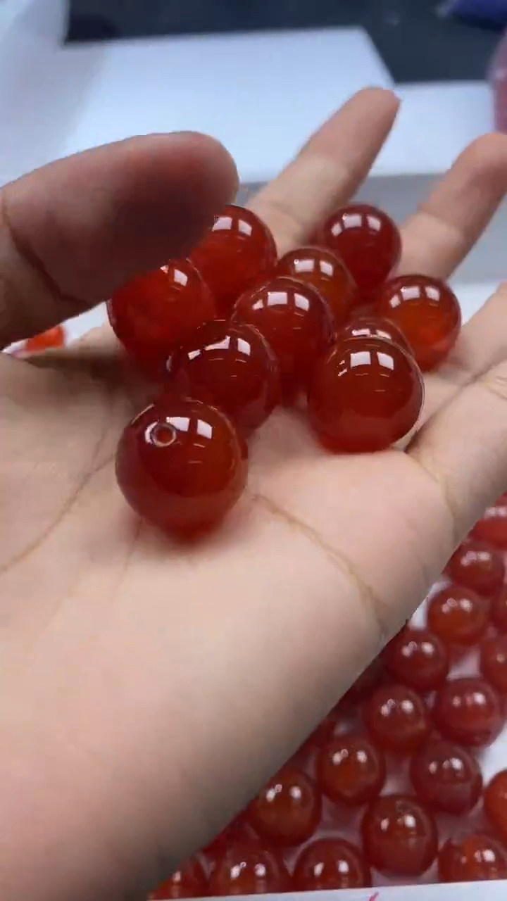 未镶嵌颈饰玛瑙/玉髓W2044牛血红色16mm*1颗