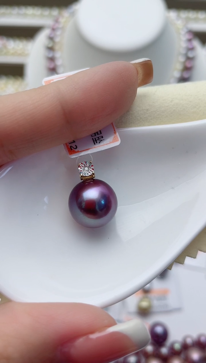 【闪购商品】18K金镶嵌海水珍珠耳饰W106
