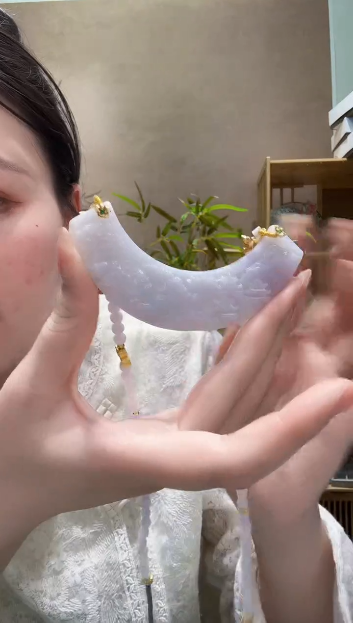 翡翠未镶嵌颈饰吊坠