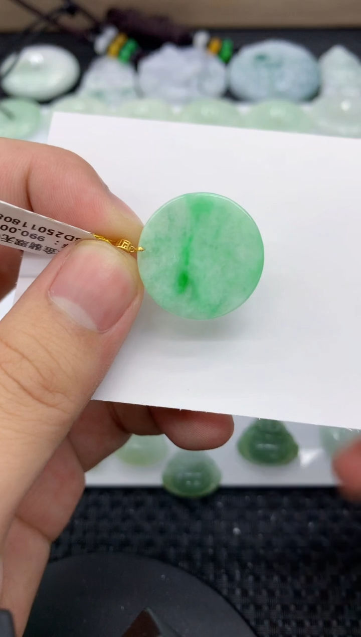 【闪购商品】翡翠颈饰18K金镶嵌1111111111