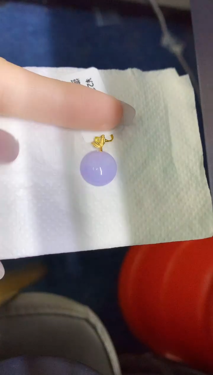 颈饰18K金镶嵌翡翠缅甸天然翡翠A货