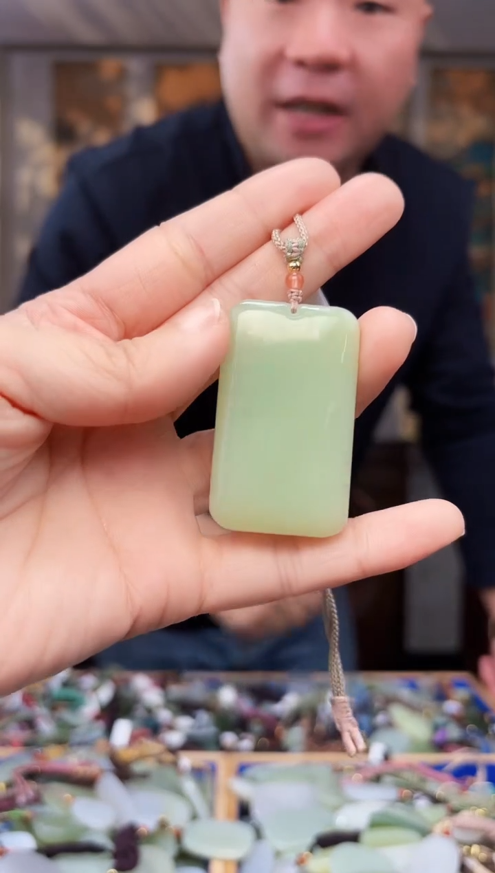 【闪购商品】和田玉挂件未镶嵌拍一发一多样性发货