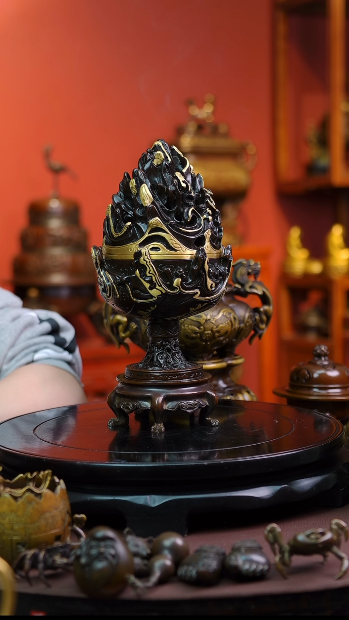 【闪购商品】带底座博山熏香炉