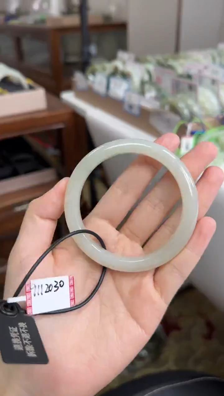 未镶嵌手镯和田玉57