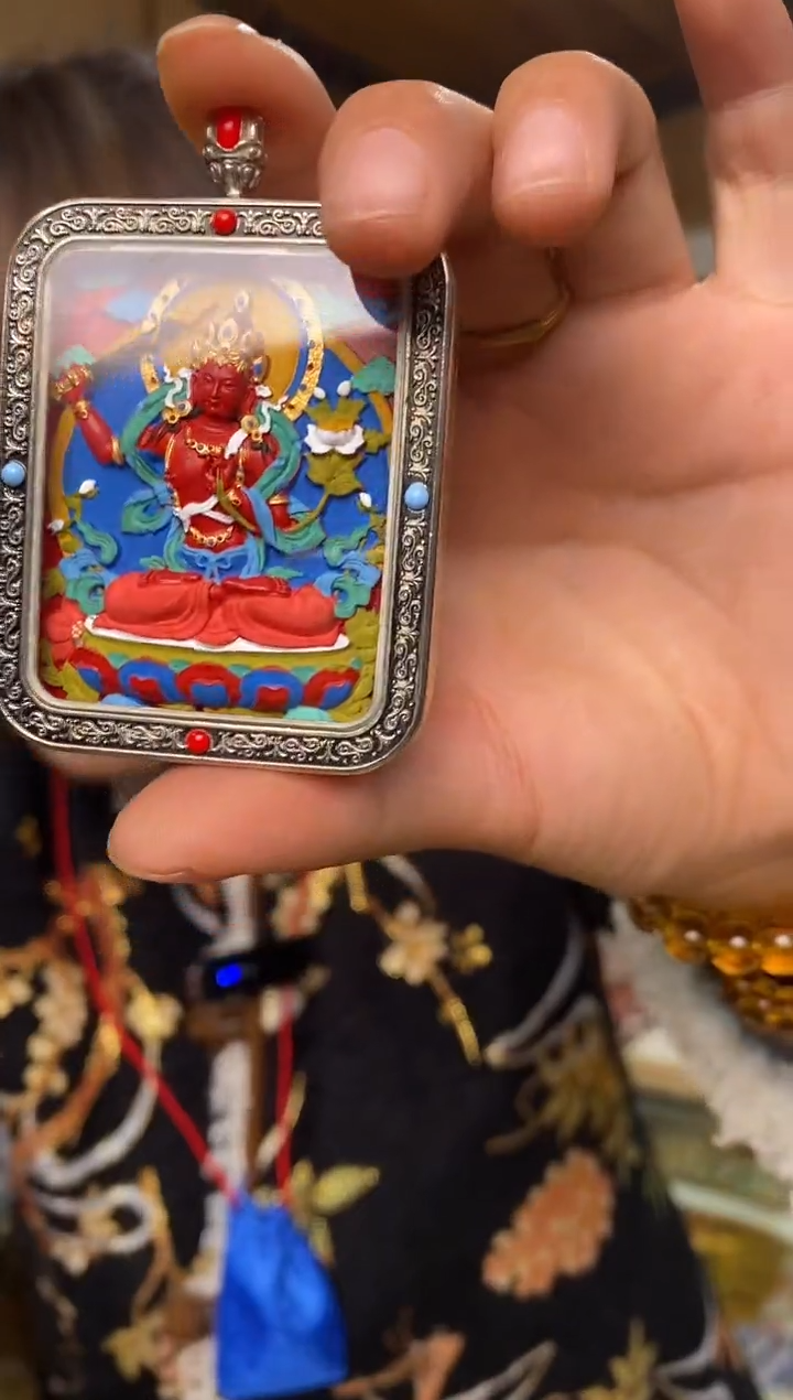 【闪购商品】泥塑与实物略有差异介意者慎拍