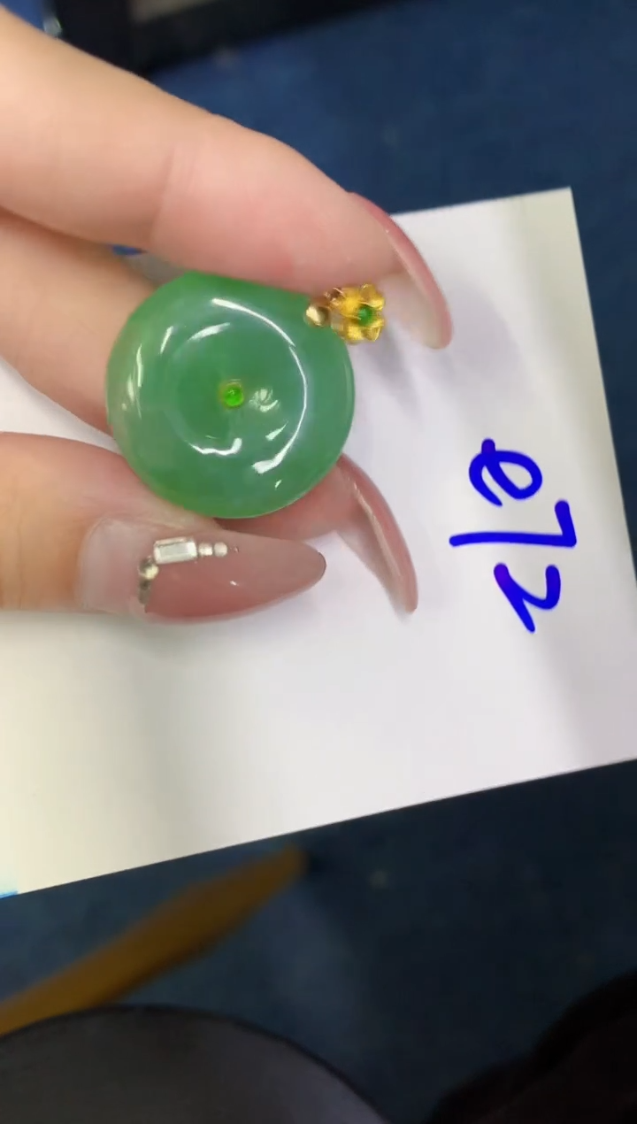 【闪购商品】翡翠颈饰18K金镶嵌000000000000