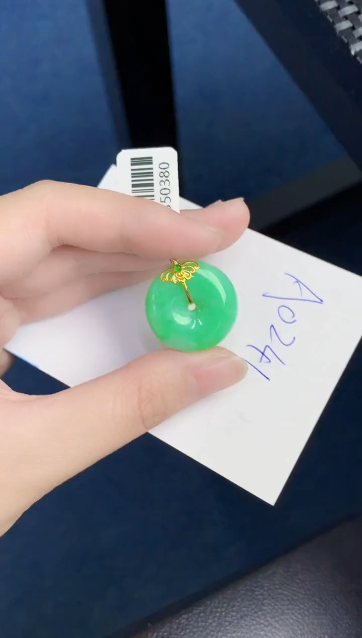 【闪购商品】翡翠颈饰18K金镶嵌000000000