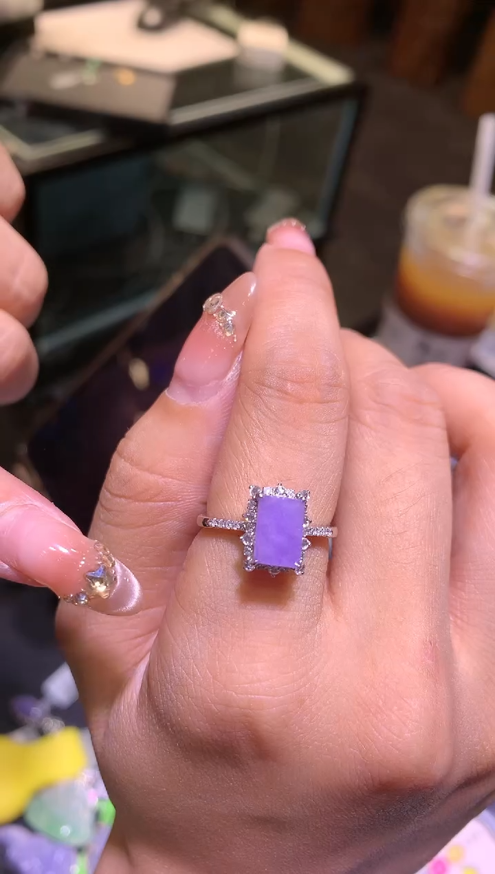 【闪购商品】翡翠吊坠(不含链)18K金镶嵌戒指