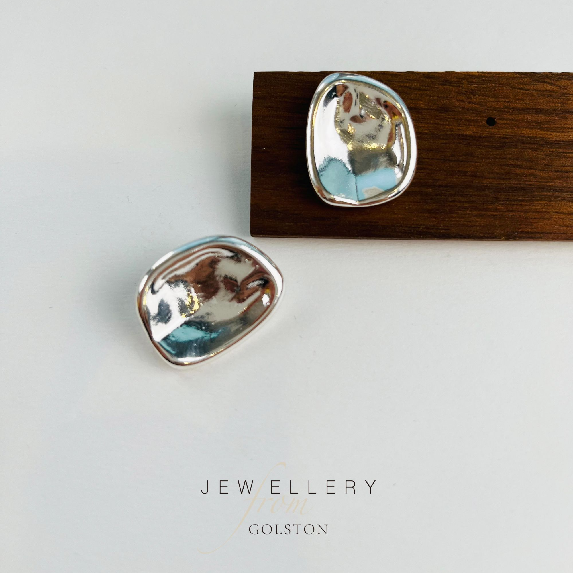 铜合金耳饰 银色豆蔻耳钉法式高级感复古耳环小众设计感s925银针