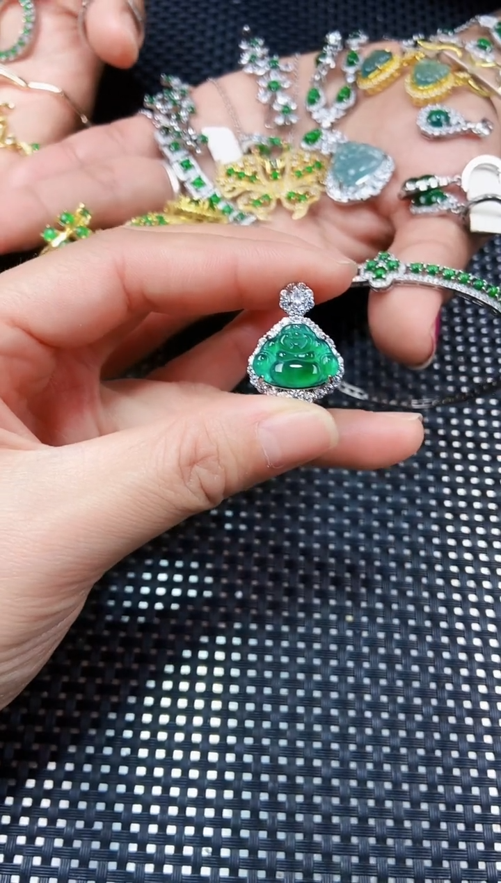 【闪购商品】翡翠吊坠(不含链)未镶嵌11111111111