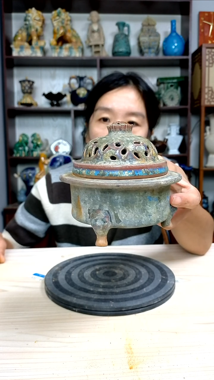 经典精美复古风格瓷器