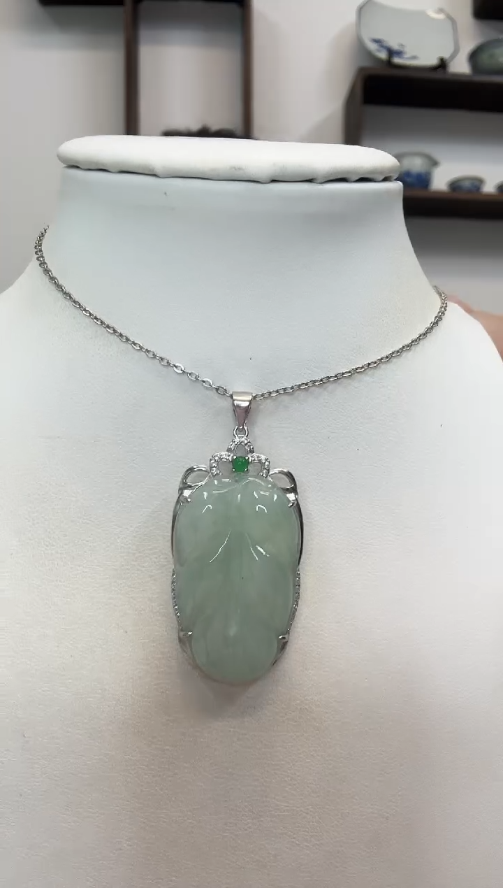 吊坠(赠链)银S925镶嵌翡翠叶子