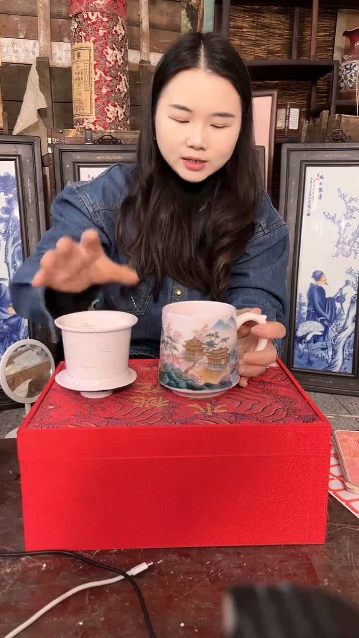 陶景德镇陶瓷摆件M043