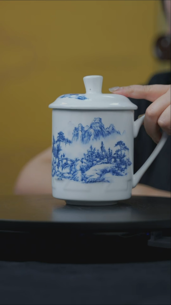 摆件景德镇精美瓷器