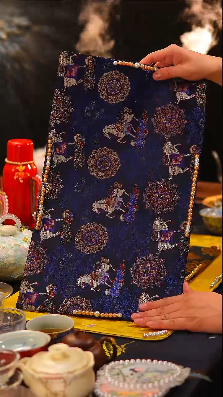 055马上有钱茶席50x30cm