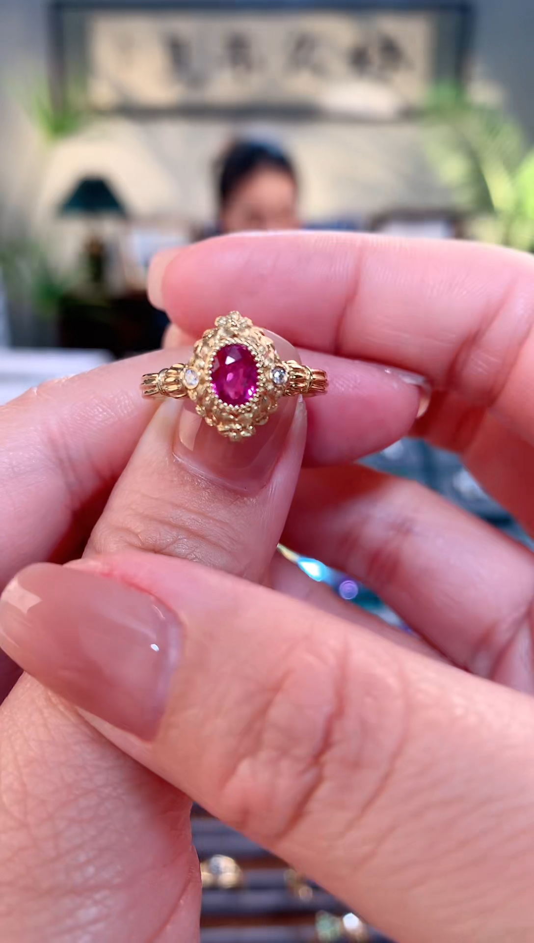 【闪购商品】红宝石戒指18K金镶嵌天然无烧红宝石戒指