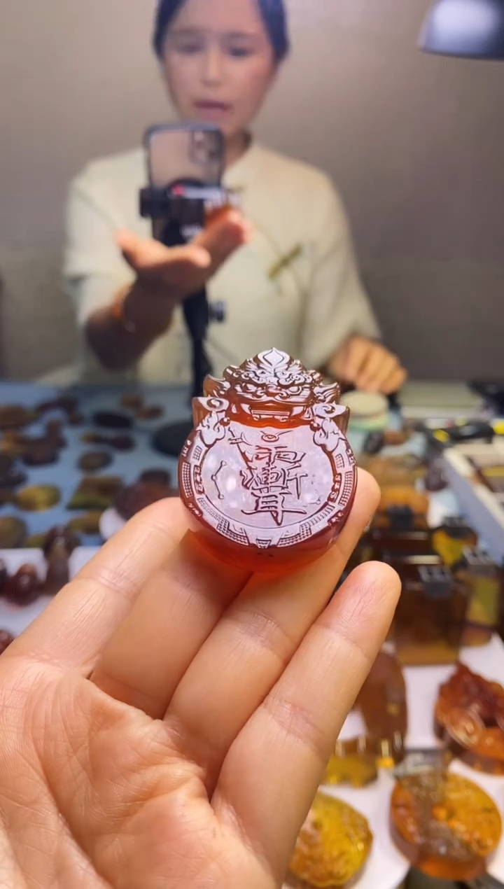 琥珀颈饰未镶嵌SN60-50（紫薇讳）