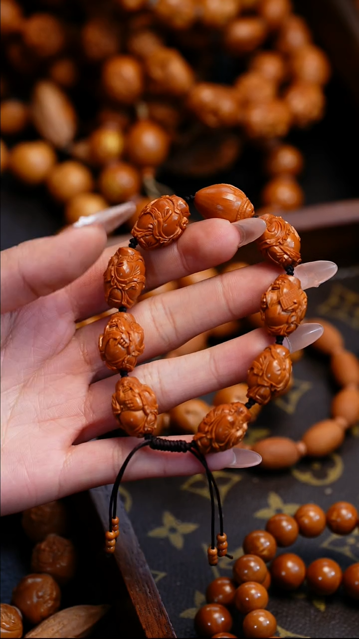 【闪购商品】橄榄核吊坠苏工橄榄核